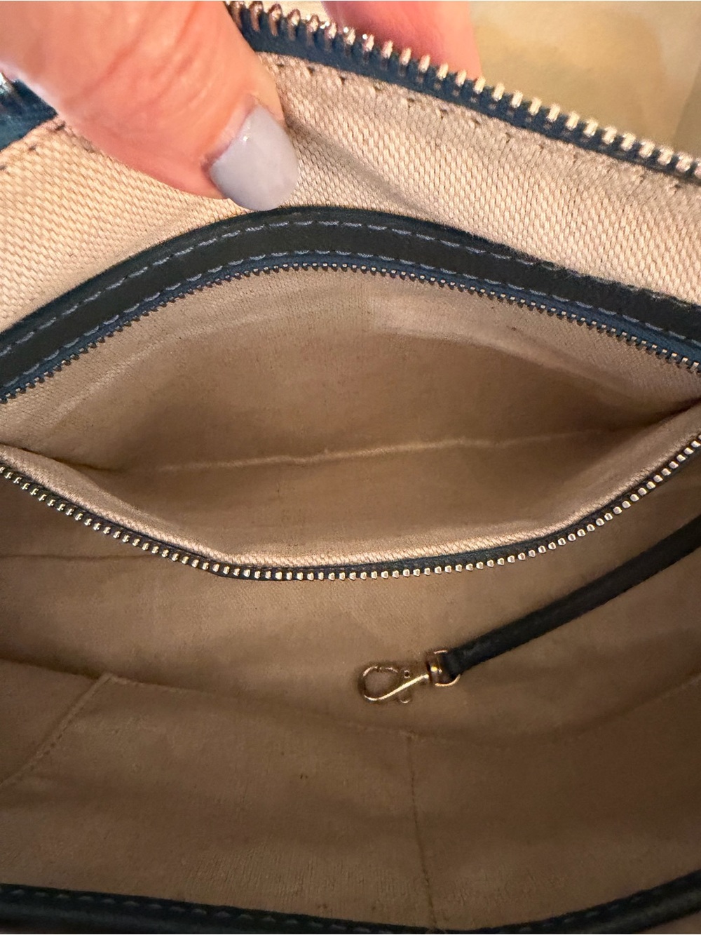 Michael Kors Vintage East West Teal Leather Shoulder Bag with Studded Zip Pocket - Picture 8 of 15